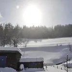 Dvor Pod Krikmi