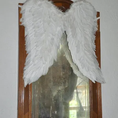 Dvor Pod Krikmi אתר קמפינג *