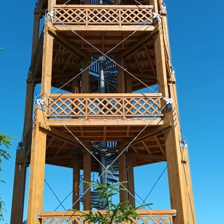 Dvor Pod Kríkmi