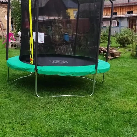 Dvor Pod Kríkmi