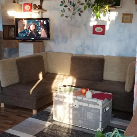 Dvor Pod Kríkmi